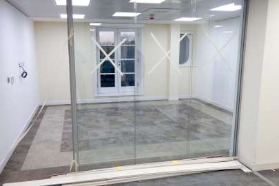 frameless glass partitioning