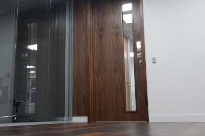 frameless glass partitions