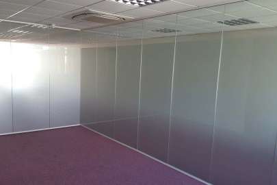 frameless glass partition wall